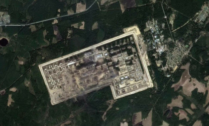 O nouă imagine din satelit arată distrugerile masive după explozia unuia dintre cele mai mari depozite de muniție ale Rusiei
O nouă imagine din satelit arată distrugerile masive după explozia unuia dintre cele mai mari depozite de muniție ale Rusiei