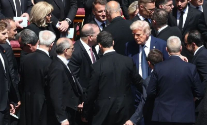 „Acordul de pace propus de Trump este o trădare a Ucrainei pentru care toți suntem responsabili”. Lecția pe care Europa pare să nu o înțeleagă
„Acordul de pace propus de Trump este o trădare a Ucrainei pentru care toți suntem responsabili”. Lecția pe care Europa pare să nu o înțeleagă