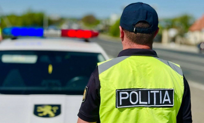 Recomandările Poliției, de Ziua Internațională a Muncii, celebrată pe 1 mai: „Vă îndeamnă să vă bucurați în siguranță și responsabilitate de această zi liberă” Recomandările Poliției, de Ziua Internațională a Muncii, celebrată pe 1 mai: „Vă îndeamnă să vă bucurați în siguranță și responsabilitate de această zi liberă”