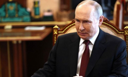 Vladimir Putin a ordonat schimbarea numelui aeroportului din Volgograd în Stalingrad Vladimir Putin a ordonat schimbarea numelui aeroportului din Volgograd în Stalingrad