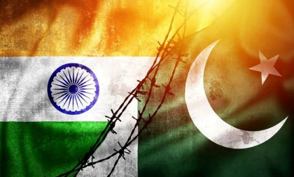 Pakistanul avertizează că are „informaţii credibile” despre un atac din parte Indiei în următoarele 36 de ore Pakistanul avertizează că are „informaţii credibile” despre un atac din parte Indiei în următoarele 36 de ore