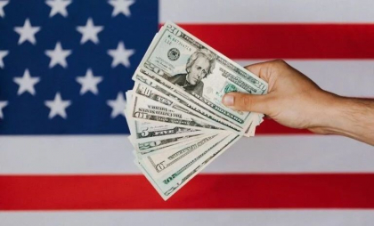 PIB-ul SUA scade cu 0,3% în ritm anualizat, în primul trimestru, la începutul mandatului lui Trump, din cauza unei creşteri a importurilor, anunţă Departamentul Comerţului