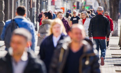 În Moldova, doar 1 din 5 oameni lucrează în sectorul real al economiei. Câți moldoveni sunt angajați oficial și câți nu lucrează În Moldova, doar 1 din 5 oameni lucrează în sectorul real al economiei. Câți moldoveni sunt angajați oficial și câți nu lucrează