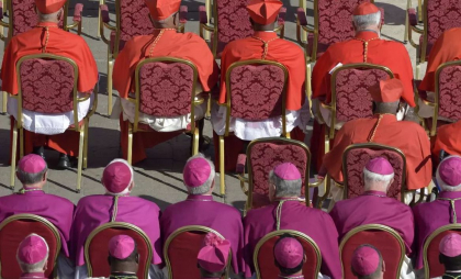 Cine sunt cei patru cardinali favoriți să devină următorul Papă Cine sunt cei patru cardinali favoriți să devină următorul Papă