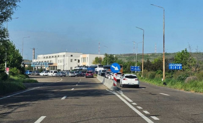 Atenție, călători. Trafic intens la vama Leușeni, pe sensul de ieșire din Moldova. Precizările IGPF Atenție, călători. Trafic intens la vama Leușeni, pe sensul de ieșire din Moldova. Precizările IGPF