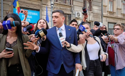 INVESTIGAȚIE SNOOP: Lumea și oamenii din spatele lui George Simion. Relația reală cu Călin Georgescu. „Nu va lăsa nimănui nimic”