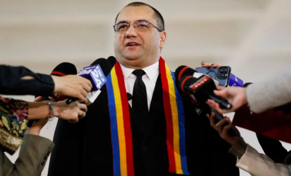 Alegeri prezidențiale din România 2025. Cristian Terheș, la vot: „Îmi doresc o Românie care să-și conserve valorile naționale și să-și promoveze interesul național” Alegeri prezidențiale din România 2025. Cristian Terheș, la vot: „Îmi doresc o Românie care să-și conserve valorile naționale și să-și promoveze interesul național”