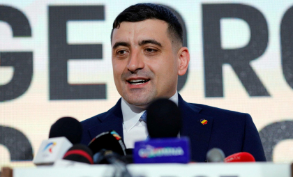 Cine este George Simion, câștigător în primul tur la alegerile prezidențiale 2025: de la activist la favorit la Cotroceni
Cine este George Simion, câștigător în primul tur la alegerile prezidențiale 2025: de la activist la favorit la Cotroceni