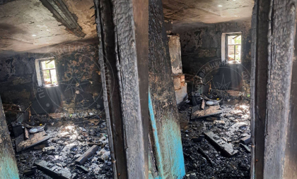 Incendiu în stânga Nistrului: Bucătăria de vară a unei bătrâne - făcută scrum de flăcări Incendiu în stânga Nistrului: Bucătăria de vară a unei bătrâne - făcută scrum de flăcări