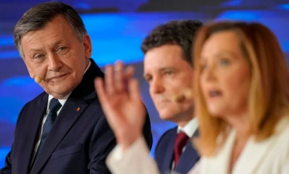 Țara în care Nicușor Dan și Crin Antonescu s-au clasat la egalitate perfectă și în care George Simion a luat un vot
Țara în care Nicușor Dan și Crin Antonescu s-au clasat la egalitate perfectă și în care George Simion a luat un vot