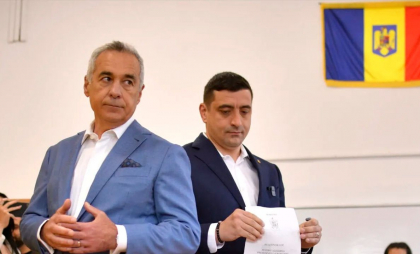 George Simion: Mă aștept la 50%+1 dintre parlamentari să voteze un guvern Georgescu George Simion: Mă aștept la 50%+1 dintre parlamentari să voteze un guvern Georgescu