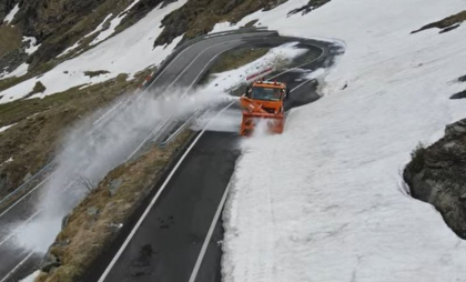 Când se deschide Transfăgărășan. Cum arată acum cel mai spectaculos drum din România - VIDEO Când se deschide Transfăgărășan. Cum arată acum cel mai spectaculos drum din România - VIDEO