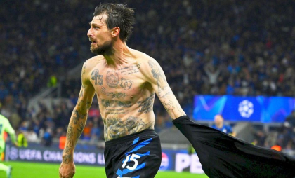 Povestea absolut uluitoare a eroului lui Inter. S-a luptat cu alcoolul, depresia și a învins o boală necruțătoare de două ori: „Cancerul mi-a salvat viața” Povestea absolut uluitoare a eroului lui Inter. S-a luptat cu alcoolul, depresia și a învins o boală necruțătoare de două ori: „Cancerul mi-a salvat viața”