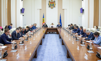 Dorin Recean, după întâlnirea cu ambasadorii și reprezentanții corpului diplomatic: „Moldova poate deveni membră a UE în următorii 4 ani” Dorin Recean, după întâlnirea cu ambasadorii și reprezentanții corpului diplomatic: „Moldova poate deveni membră a UE în următorii 4 ani”