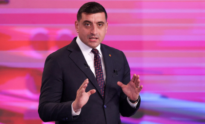 Schimbare de strategie. Simion, discurs pro-Ucraina în campania pentru finala prezidenţială: Nu cred că poate nimeni întreg la minte, cel puţin din România, să accepte sau să ceară Ucrainei să accepte renunţarea la teritorii Schimbare de strategie. Simion, discurs pro-Ucraina în campania pentru finala prezidenţială: Nu cred că poate nimeni întreg la minte, cel puţin din România, să accepte sau să ceară Ucrainei să accepte renunţarea la teritorii