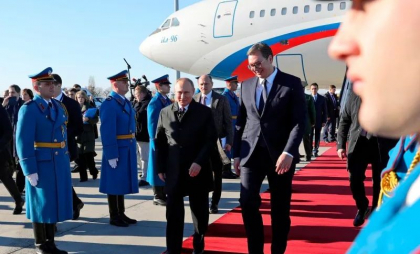 Zborul lui Aleksandar Vucic spre Moscova, deviat de urgență din cauza haosului provocat de dronele ucrainene