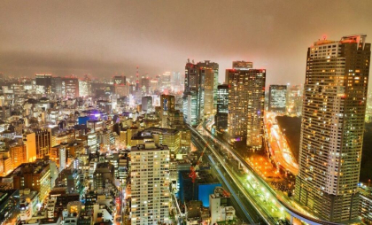 Atac cu cuțitul în metroul din Tokyo, mai multe persoane au fost rănite Atac cu cuțitul în metroul din Tokyo, mai multe persoane au fost rănite