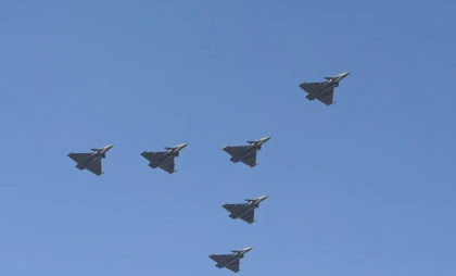 125 de avioane din India și Pakistan, implicate în cea mai mare luptă aeriană din istoria recentă. Aspectul neobișnuit al conflictului dintre cele două puteri nucleare 125 de avioane din India și Pakistan, implicate în cea mai mare luptă aeriană din istoria recentă. Aspectul neobișnuit al conflictului dintre cele două puteri nucleare