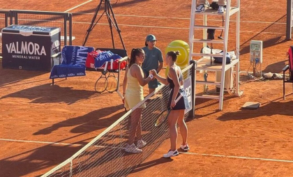 Moment emoționant la Roma! Marta Kostyuk i-a strâns mâna "fostei rusoaice" Kasatkina! A fost primul salut ruso-ucrainean de la începutul războiului Moment emoționant la Roma! Marta Kostyuk i-a strâns mâna "fostei rusoaice" Kasatkina! A fost primul salut ruso-ucrainean de la începutul războiului