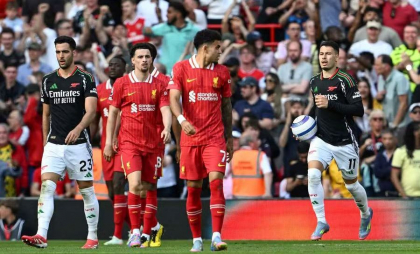 Arsenal reușește o revenire impresionantă în repriza a doua și obține un egal la Liverpool Arsenal reușește o revenire impresionantă în repriza a doua și obține un egal la Liverpool