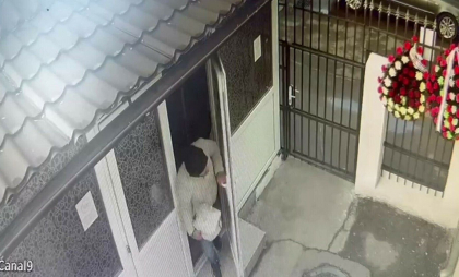 Un bărbat a furat două inele de pe mâna unei persoane decedate, într-o capelă din București. Unde au ajuns bijuteriile Un bărbat a furat două inele de pe mâna unei persoane decedate, într-o capelă din București. Unde au ajuns bijuteriile