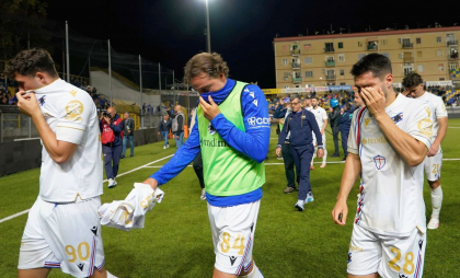 Dezastru istoric pentru echipa de tradiție din Italia! Fosta campioană a retrogradat în premieră în Serie C Dezastru istoric pentru echipa de tradiție din Italia! Fosta campioană a retrogradat în premieră în Serie C
