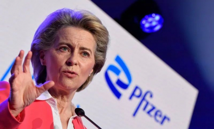 Verdict „Pfizergate”: Comisia Europeană a greșit când a blocat accesul la mesajele trimise de Ursula von der Leyen șefului Pfizer, înainte de achiziția vaccinurilor COVID
Verdict „Pfizergate”: Comisia Europeană a greșit când a blocat accesul la mesajele trimise de Ursula von der Leyen șefului Pfizer, înainte de achiziția vaccinurilor COVID