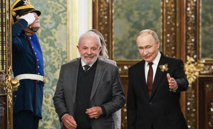 Cum încearcă președintele brazilian să-l convingă pe Putin să meargă să-l întâlnească pe Zelenski la Istanbul: „Nu mă costă nimic”
Cum încearcă președintele brazilian să-l convingă pe Putin să meargă să-l întâlnească pe Zelenski la Istanbul: „Nu mă costă nimic”