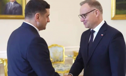 Mesajul postat de George Simion cu 10 minute înainte să înceapă dezbaterea de la Micutzu - VIDEO Mesajul postat de George Simion cu 10 minute înainte să înceapă dezbaterea de la Micutzu - VIDEO