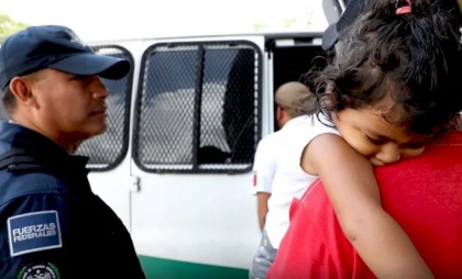 Nouă imigranţi au murit în detenţie în Statele Unite după întoarcerea lui Donald Trump la Casa Albă Nouă imigranţi au murit în detenţie în Statele Unite după întoarcerea lui Donald Trump la Casa Albă