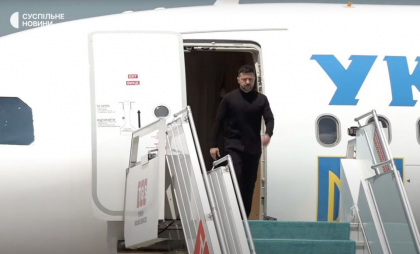 Avionul lui Volodimir Zelenski a aterizat pe aeroportul din Ankara. Imagini publicate de președintele ucrainean - VIDEO Avionul lui Volodimir Zelenski a aterizat pe aeroportul din Ankara. Imagini publicate de președintele ucrainean - VIDEO