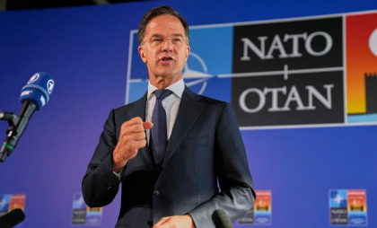 Șeful NATO, despre negocierile de pace dintre ruși și ucraineni: „Să înțelegem că mingea este acum, în mod clar, în terenul Rusiei” Șeful NATO, despre negocierile de pace dintre ruși și ucraineni: „Să înțelegem că mingea este acum, în mod clar, în terenul Rusiei”