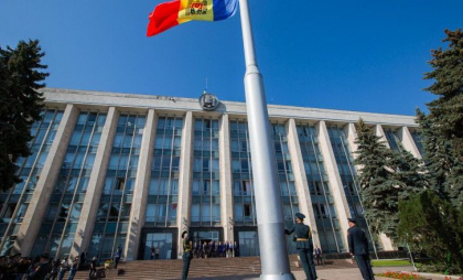 Reacția Chișinăului, după ce George Simion a acuzat Guvernul de fraudarea votului în Republica Moldova: „Îndemnăm toți actorii politici să se abțină de la acuzații”
