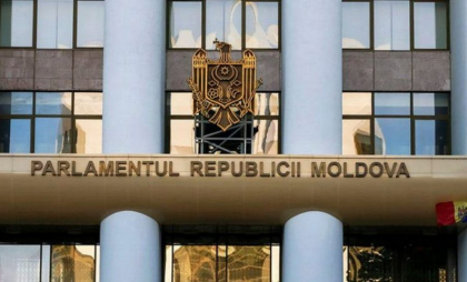 De ziua sa, Parlamentul își deschide ușile pentru vizitatori. Când cetățenii vor putea să descopere sălile instituției și să discute cu deputații De ziua sa, Parlamentul își deschide ușile pentru vizitatori. Când cetățenii vor putea să descopere sălile instituției și să discute cu deputații