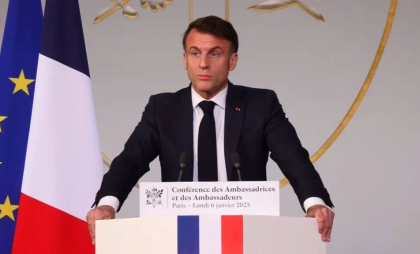 Preşedintele francez Emmanuel Macron denunţă „ingerinţele care ne subminează democraţiile” în Europa, în special în România