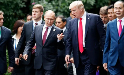 Kremlinul consideră că o întâlnire între Vladimir Putin și Donald Trump este esențială, dar necesită pregătiri