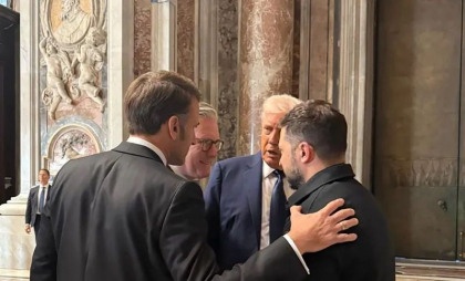 Macron anunță că Europa pregătește sancţiuni împotriva Moscovei „în coordonare” cu Washingtonul Macron anunță că Europa pregătește sancţiuni împotriva Moscovei „în coordonare” cu Washingtonul