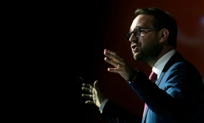 Liderul USR îl îndeamnă pe George Simion să recunoască „această înfrângere”: „Fiți român, fiți democrat!” Liderul USR îl îndeamnă pe George Simion să recunoască „această înfrângere”: „Fiți român, fiți democrat!”