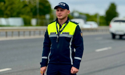 Peste 4200 de încălcări în trafic în doar două zile de weekend: 53 de șoferi au fost prinși băuți la volan. Ce alte nereguli au depistat polițiștii Peste 4200 de încălcări în trafic în doar două zile de weekend: 53 de șoferi au fost prinși băuți la volan. Ce alte nereguli au depistat polițiștii