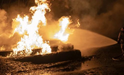 Incendiu la o staţie de cale ferată din regiunea Cernăuţi, în urma unui atac cu drone interceptat de armata ucraineană Incendiu la o staţie de cale ferată din regiunea Cernăuţi, în urma unui atac cu drone interceptat de armata ucraineană