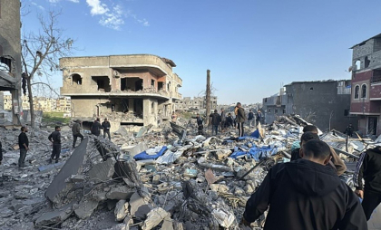 15 persoane, inclusiv copii, au murit în atacuri israliene în Gaza. Asediul continuă și criza umanitară se adâncește
