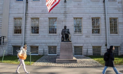 Povestea unui student român prins la mijloc în conflictul Harvard - Trump: „Trebuie neapărat să termin ultimul an” Povestea unui student român prins la mijloc în conflictul Harvard - Trump: „Trebuie neapărat să termin ultimul an”