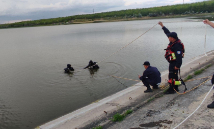 IGSU vine cu detalii despre cei doi frați din Volintiri găsiți înecați în iazul din sat - FOTO