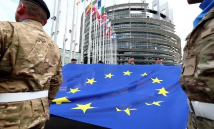 UE lansează programul de înarmare SAFE: Împrumuturi de 150 miliarde euro pentru apărare comună