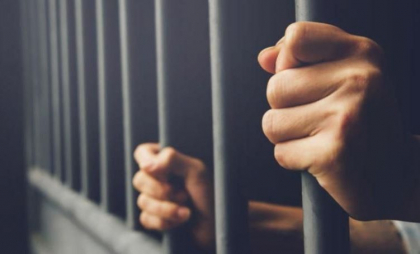 Ultimii doi membri ai unui grup criminal violent, condamnați: Au terorizat o familie din Șoldănești pentru 5000 de euro Ultimii doi membri ai unui grup criminal violent, condamnați: Au terorizat o familie din Șoldănești pentru 5000 de euro