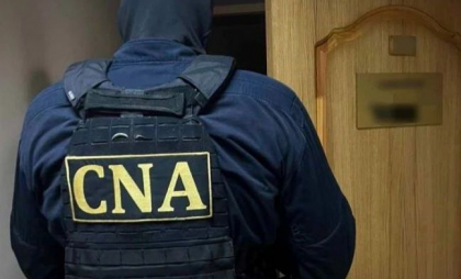 Percheziții la Drochia: Funcționari din cadrul Inspectoratului de Poliție și persoane fizice - vizați în mai multe cauze penale pe fapte de corupție sistemică Percheziții la Drochia: Funcționari din cadrul Inspectoratului de Poliție și persoane fizice - vizați în mai multe cauze penale pe fapte de corupție sistemică