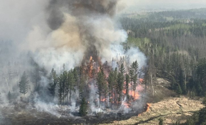 Peste 17.000 de persoane evacuate din cauza incendiilor de vegetație în centrul Canadei. „Flăcările se deplasau foarte repede” - VIDEO Peste 17.000 de persoane evacuate din cauza incendiilor de vegetație în centrul Canadei. „Flăcările se deplasau foarte repede” - VIDEO