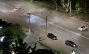 Cei trei șoferi implicați în drifturile nocturne din capitală de săptămâna trecută - sancționați. Cu ce sancțiuni s-au ales Cei trei șoferi implicați în drifturile nocturne din capitală de săptămâna trecută - sancționați. Cu ce sancțiuni s-au ales