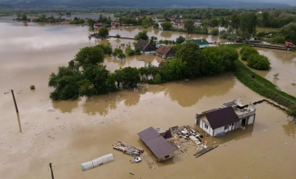 Nicușor Dan merge la Salina Praid, aflată în pericol de prăbușire din cauza inundațiilor