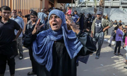 Atac israelian asupra unui punct de distribuire a ajutoarelor din Gaza. Palestinienii spun că 30 de oameni au murit și 155 sunt răniți
Atac israelian asupra unui punct de distribuire a ajutoarelor din Gaza. Palestinienii spun că 30 de oameni au murit și 155 sunt răniți
